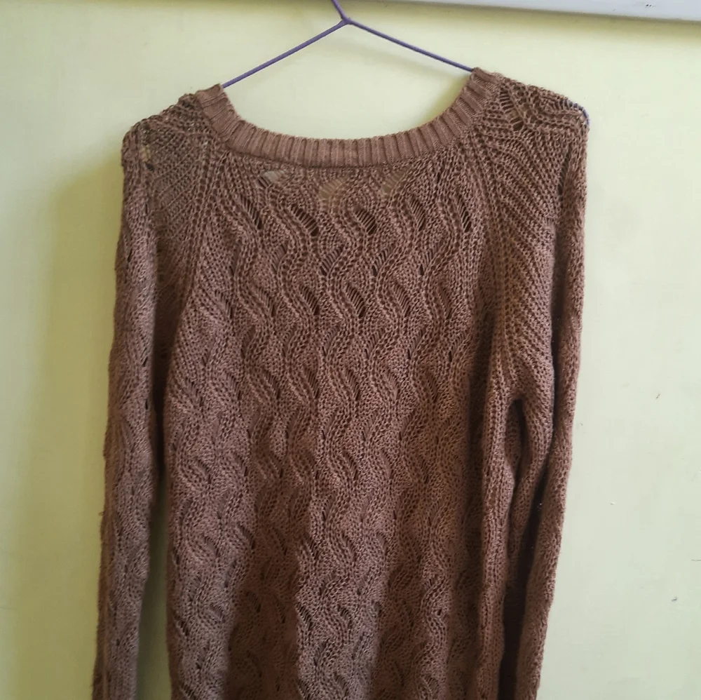 Crochet sweater - Picture 4 of 4